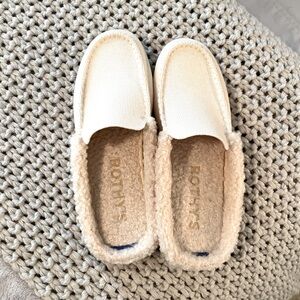 Rothy’s The Scuff Slippers in Snowcap